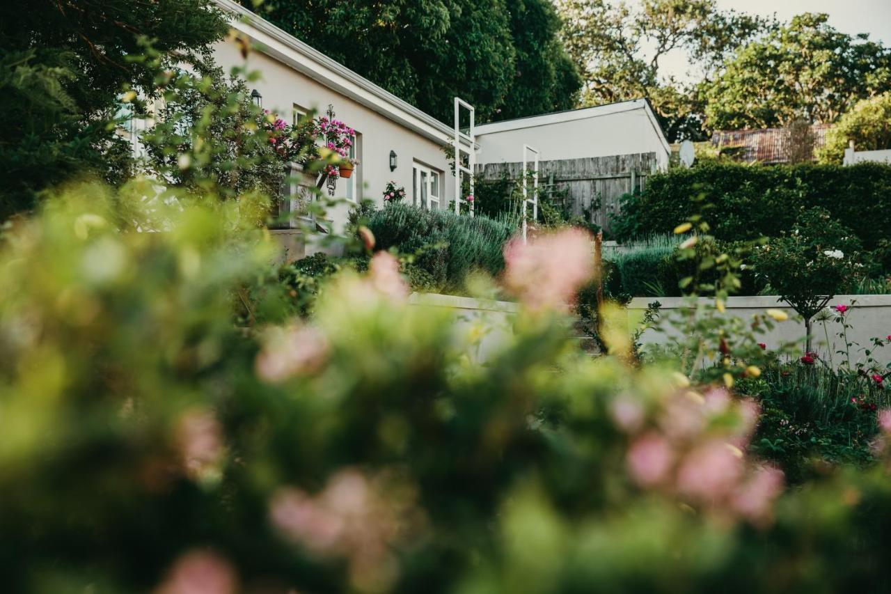 Cornerstone Manor Panzió Grahamstown Kültér fotó